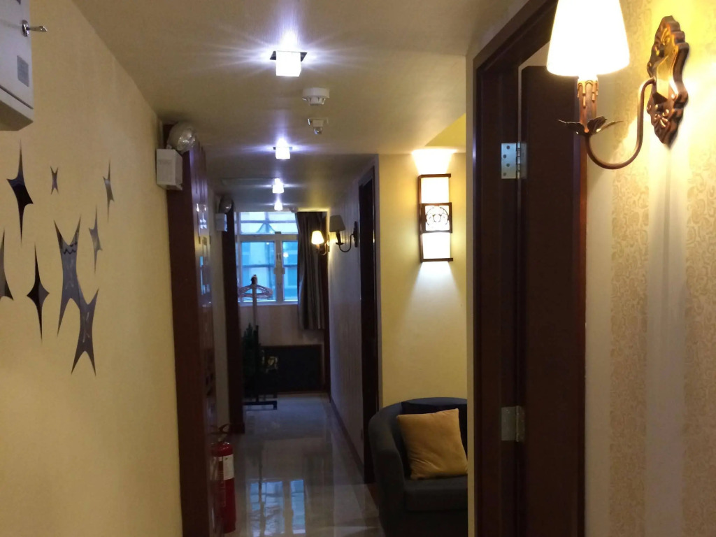 Ho Me Hotel