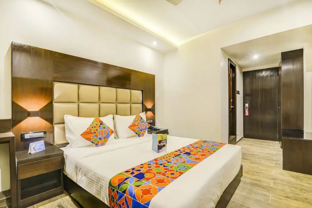 FabHotel Urban Court