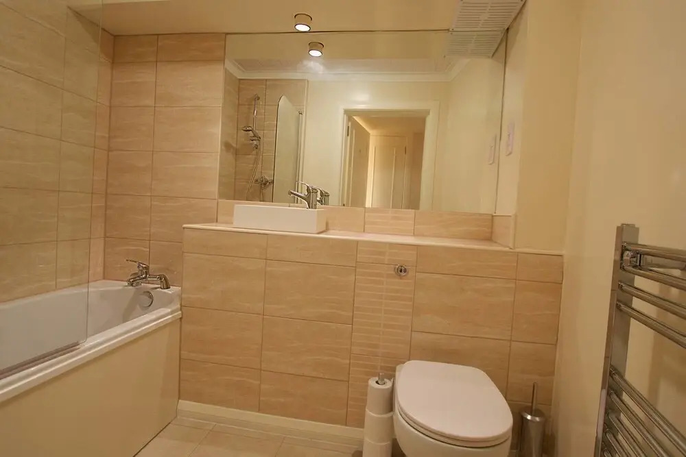Historic City Centre Apt with Free Secure Parking