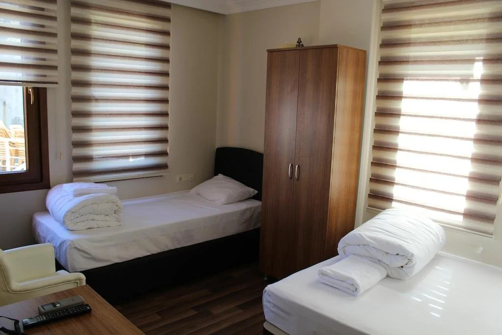 Oz-Ay Hotel