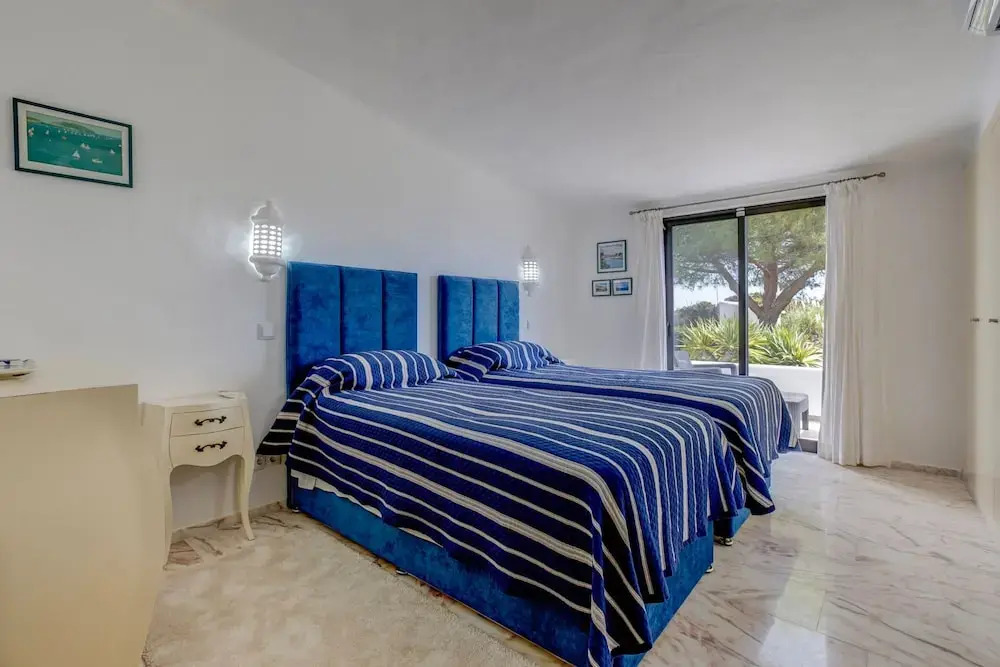 Casa Ryder Casa Ryder Short Walk From Marinha b