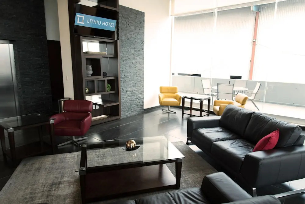 Lithio Hotel
