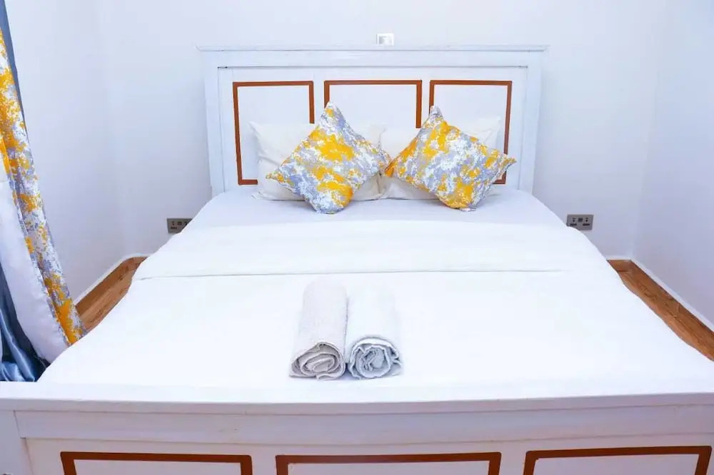 Lux Suites Tatu City Vacation House