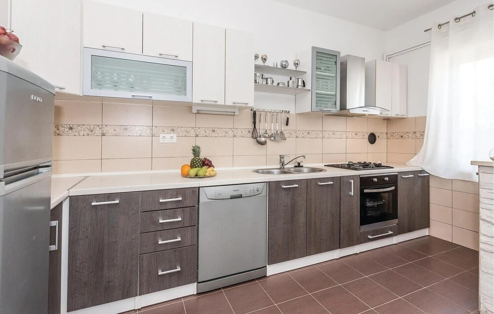 Two-Bedroom Holiday Home In Sibenik