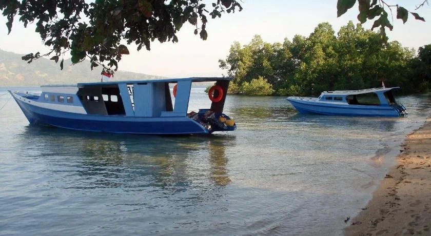 Bunaken Sunrise Beach