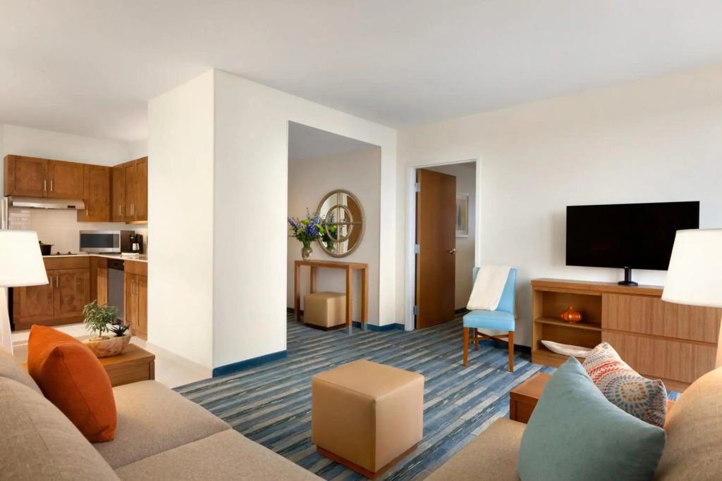 Hyatt House Virginia Beach / Oceanfront