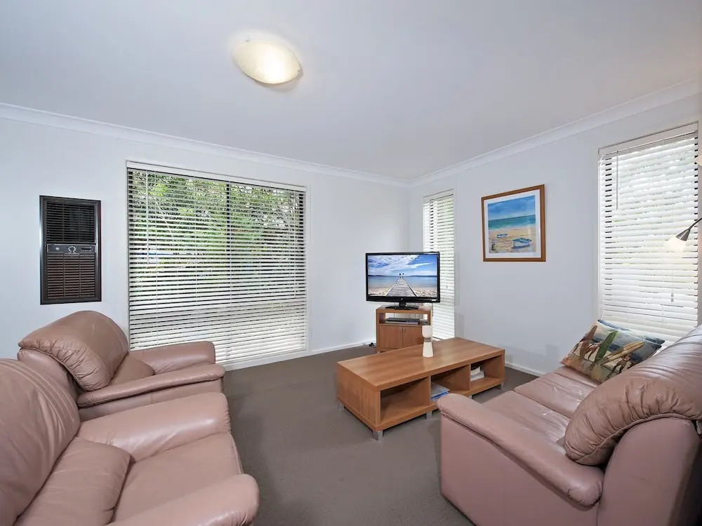 Beach House, 5 Gretel Close