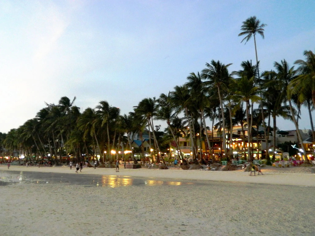 Sunvilla beachfront hotel