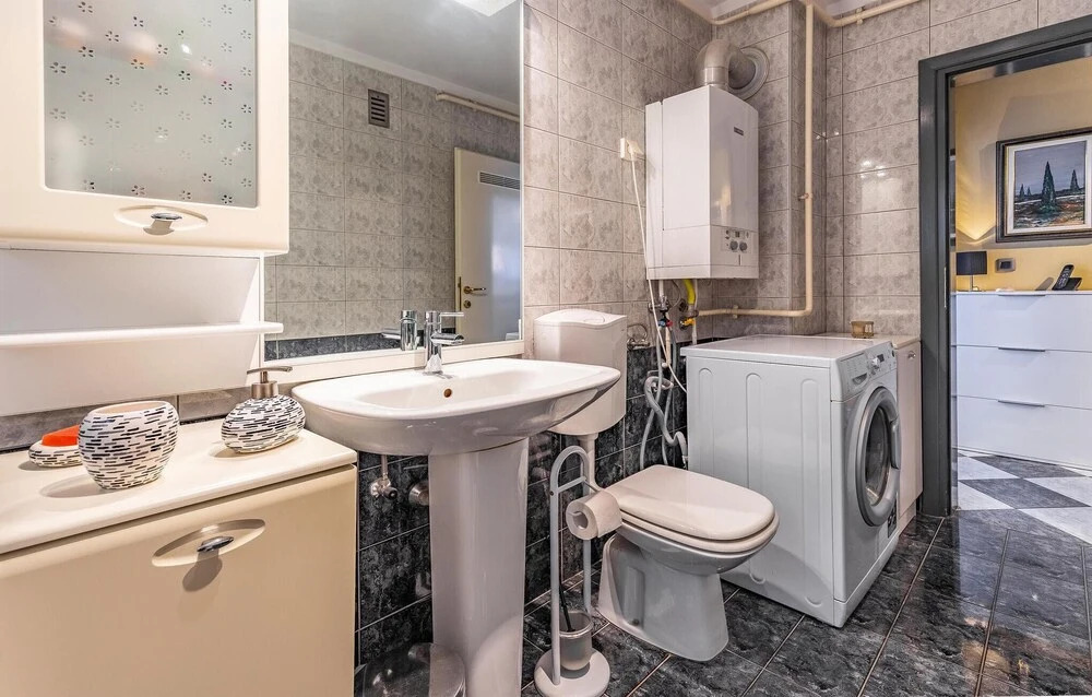 Awesome Apartment in Pula With Wifi and 2 Bedrooms