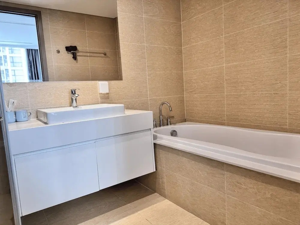 Luxhousing Vinhomes Skylake