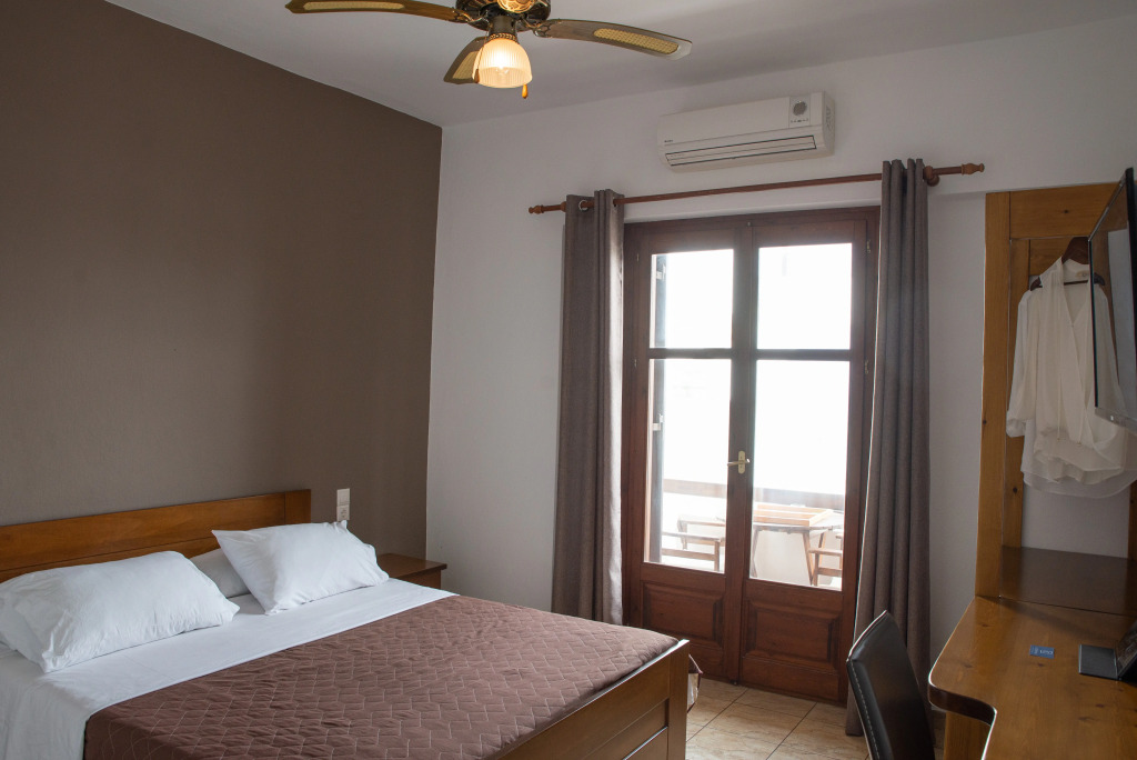 Cleopatra Hotel Horefto