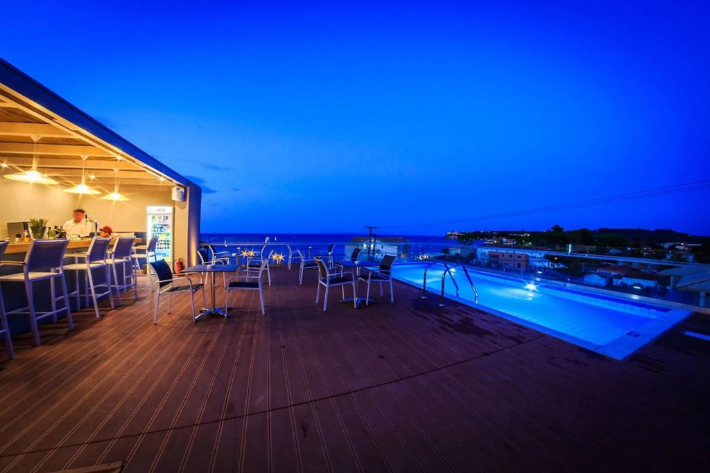 Porto Planos Beach Hotel