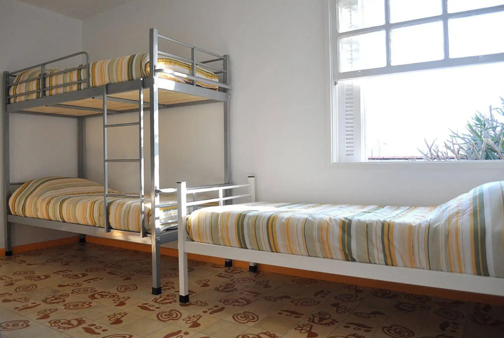 Hostel Alice
