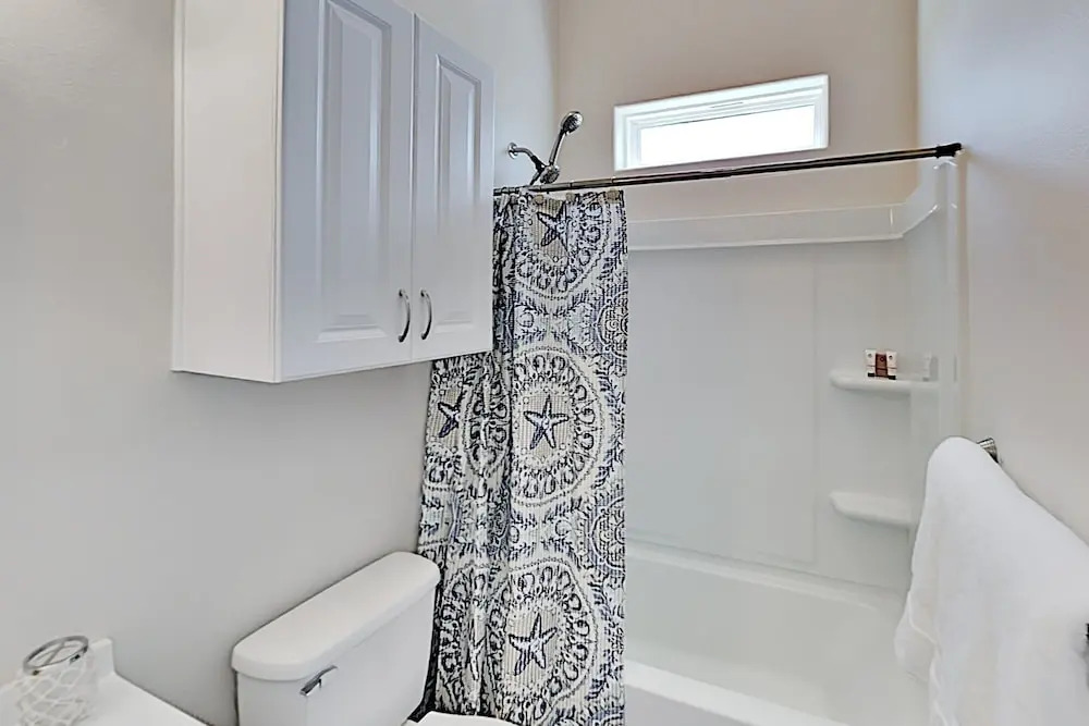 110nnaut 2 Bedroom Home