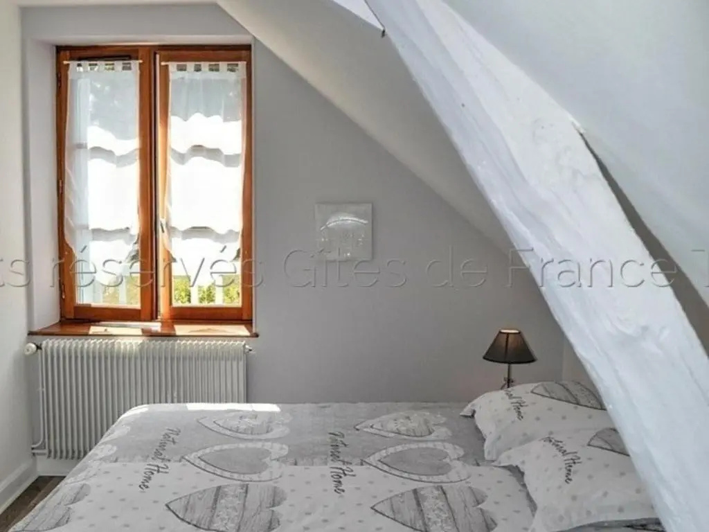 Gîte confortable avec grand jardin privé et WIFI - FR-1-381-494