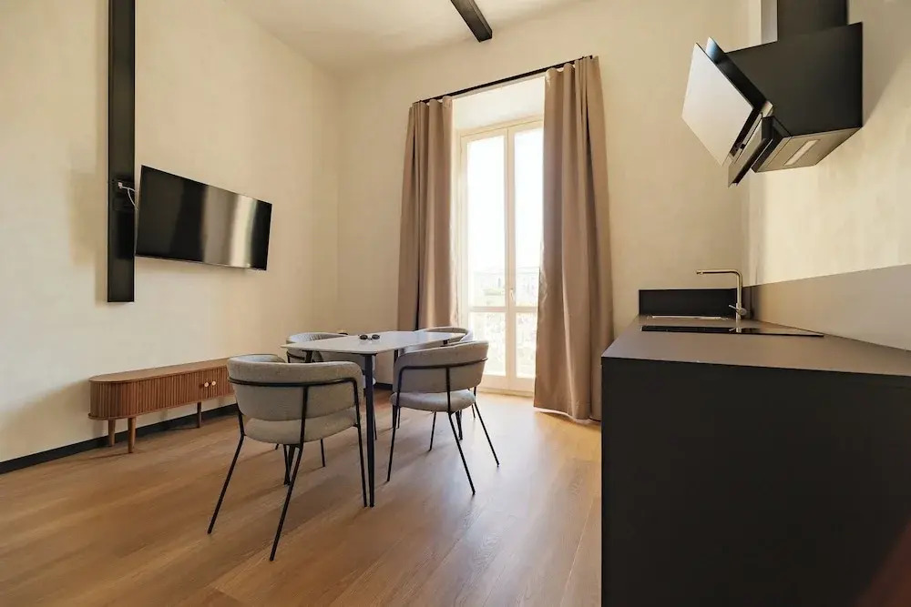 Cavour Suites