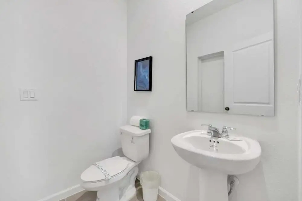 5 Bed 4.5 Bath Townhouse W/ Pool Solara 2307dist 5 Bedroom Townhouse