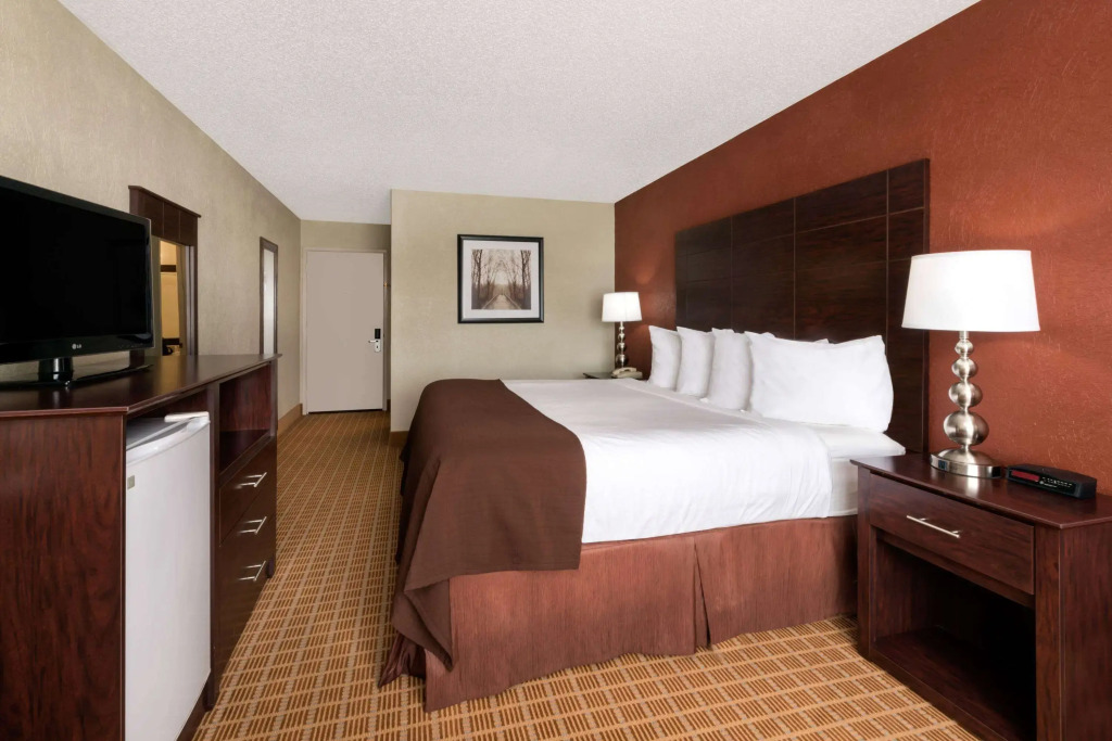 Baymont by Wyndham Midland Airport