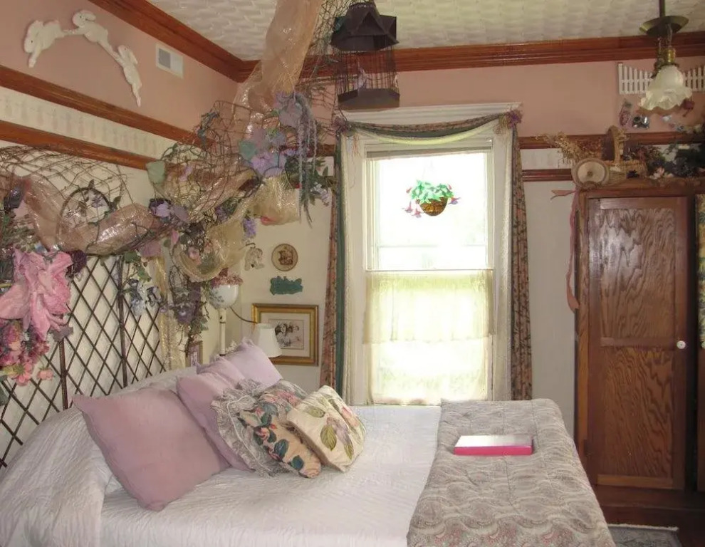 The Blue Belle Inn Bed and Breakfast