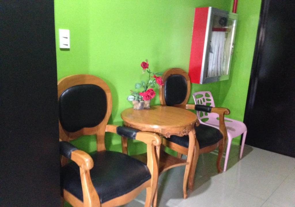 C & L Suites Inn