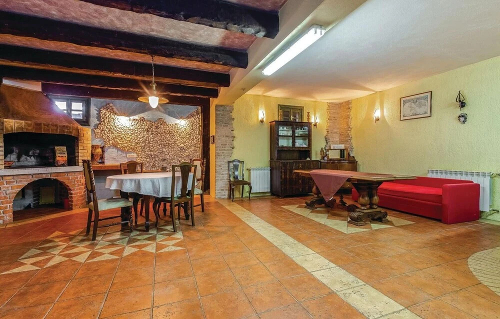 Amazing Home In Kostrena