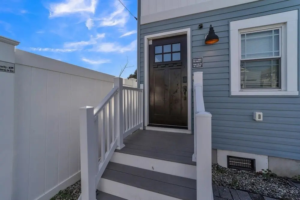 Charming 2-br Home, 4 Blocks To The Boardwalk 2 Bedroom Home