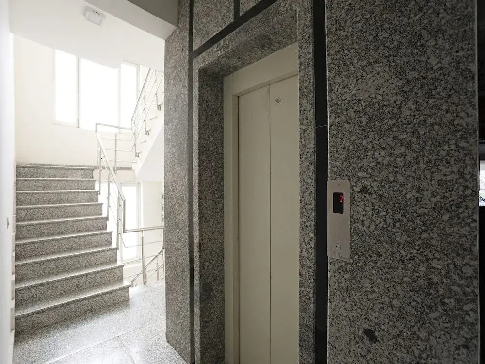 Kumars Hotel by OYO Rooms
