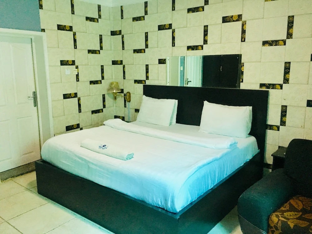 Ikad Hotel and Suite