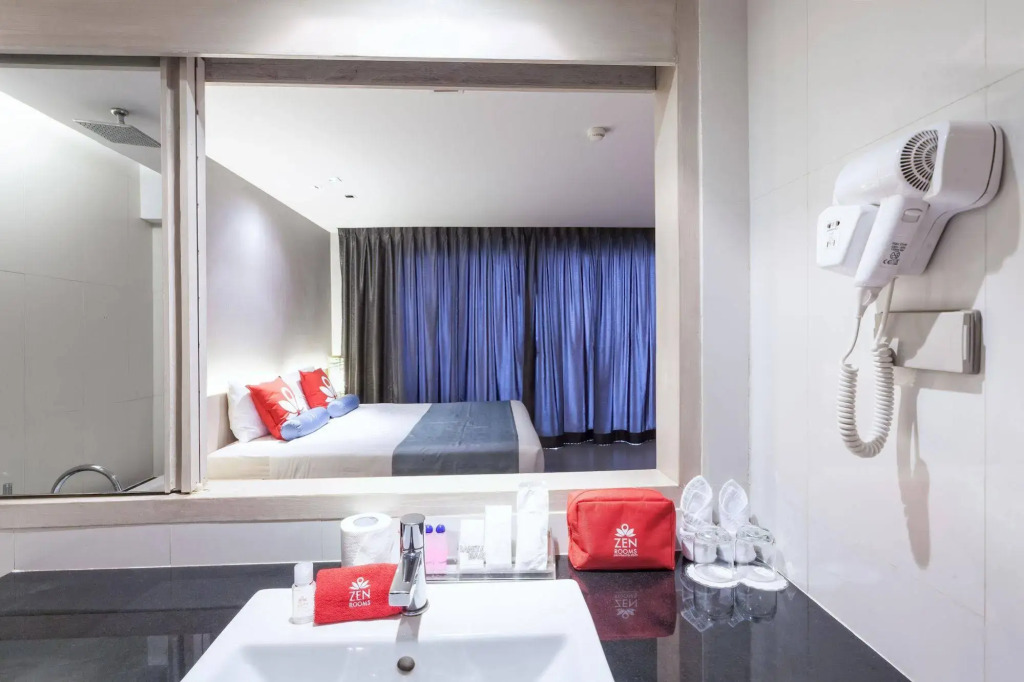 ZEN Premium Phangmuang Sai Kor Road