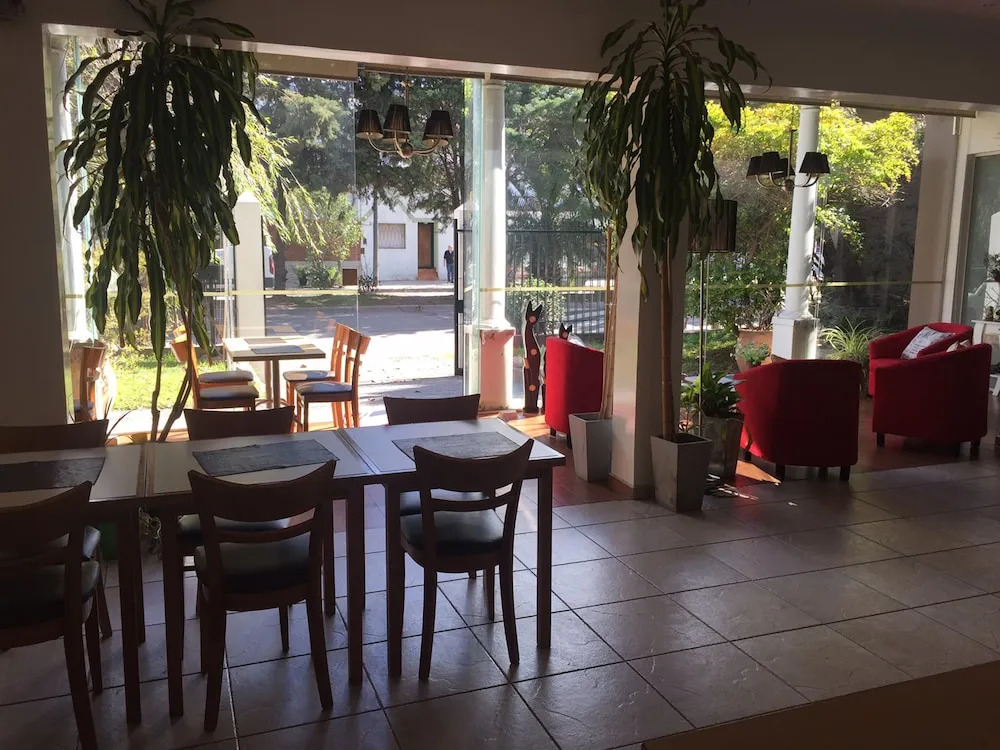 Devoto Hotel