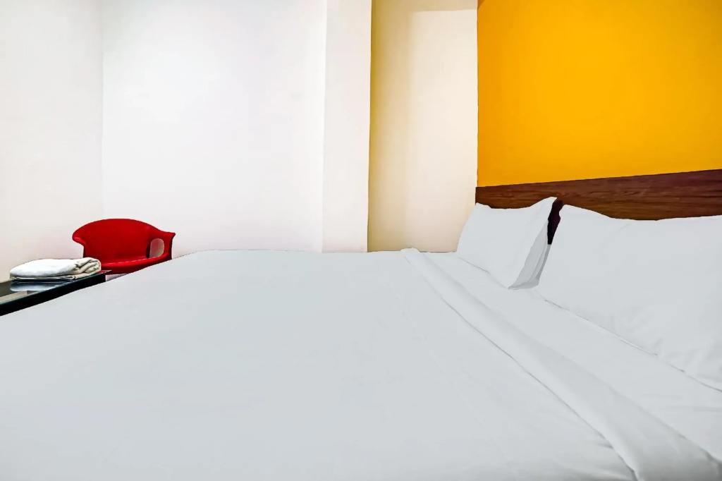 SPOT ON 83320 Hotel Convivial Stay