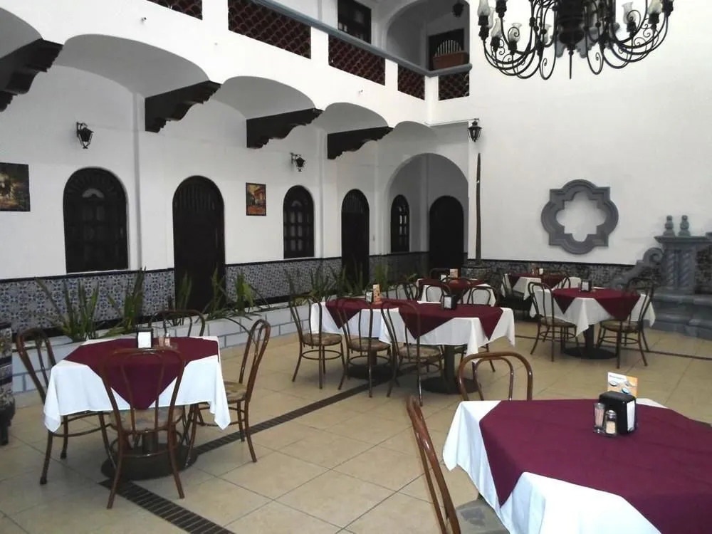 Hotel Colonial