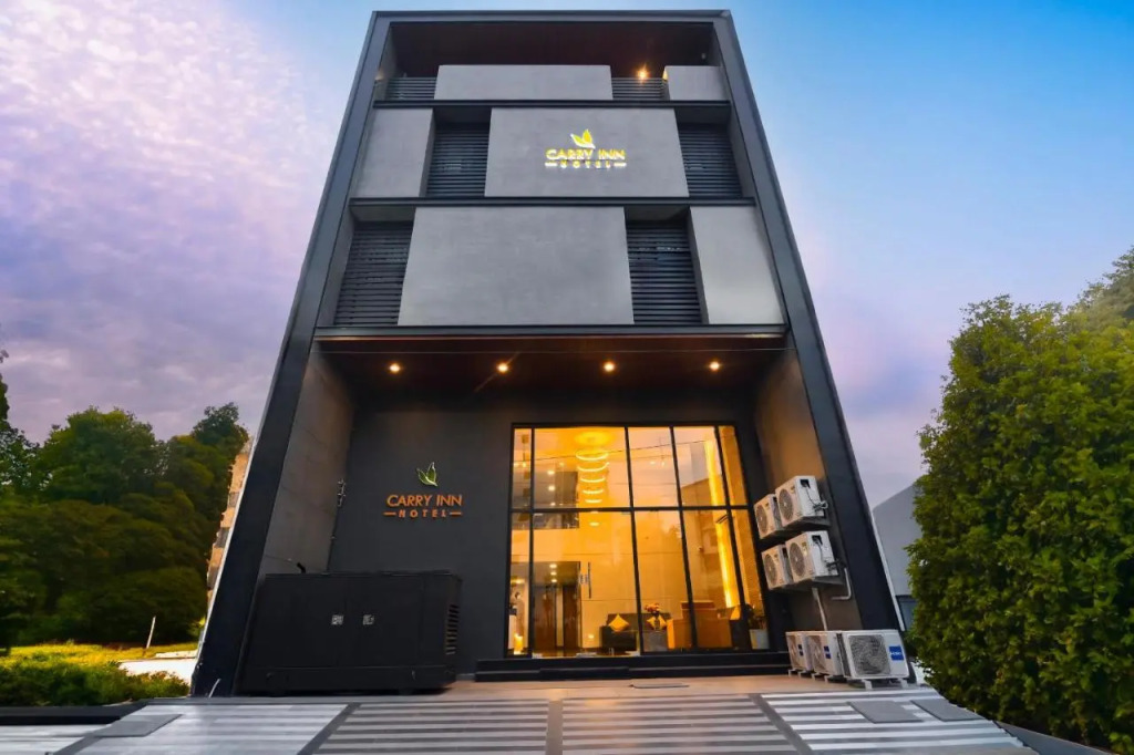 Carry Inn Hotel