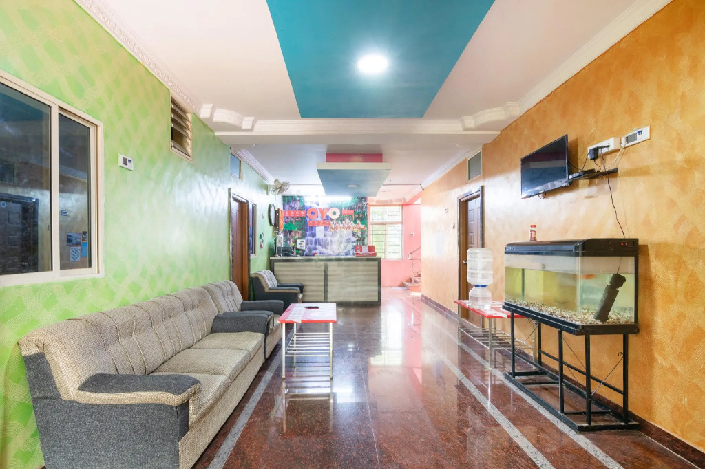 OYO 17373 Ssv Hotel