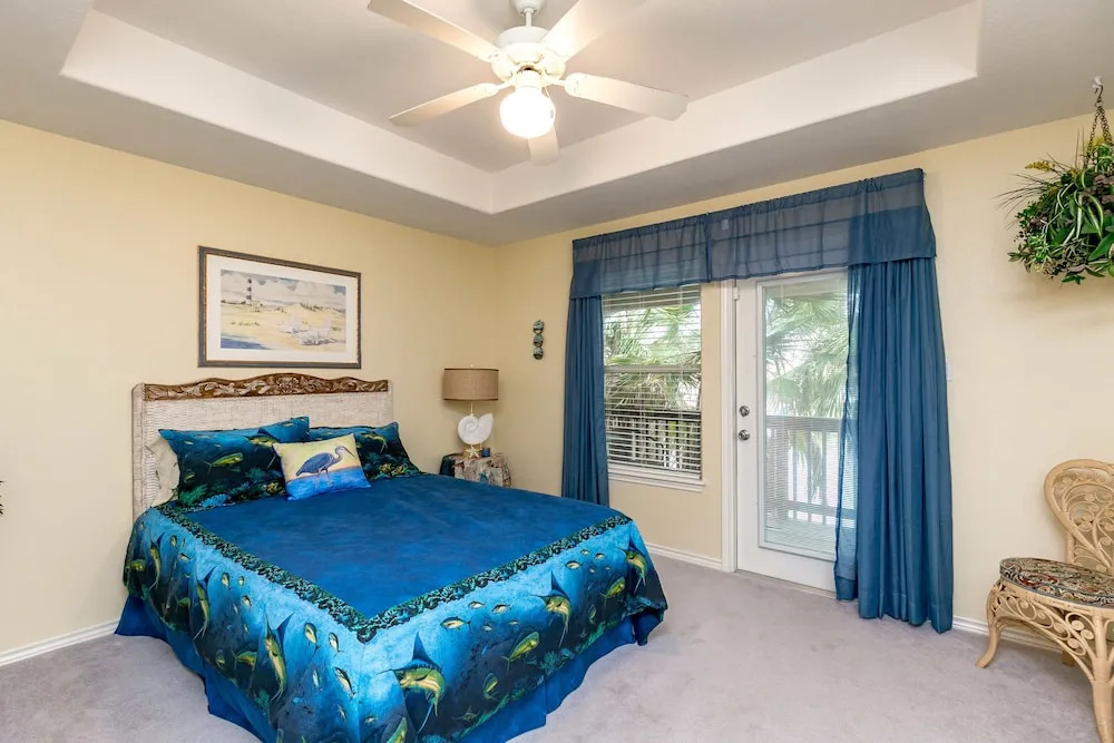 N Padre Island Condo by RedAwning