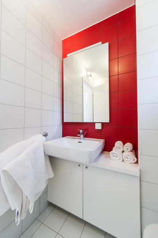 No5 Penthouse 2 Bedroom Apartment