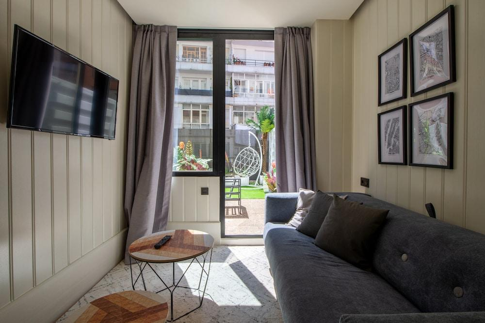 BILBAO METROPOLITAN by STAYNN APARTMENTS
