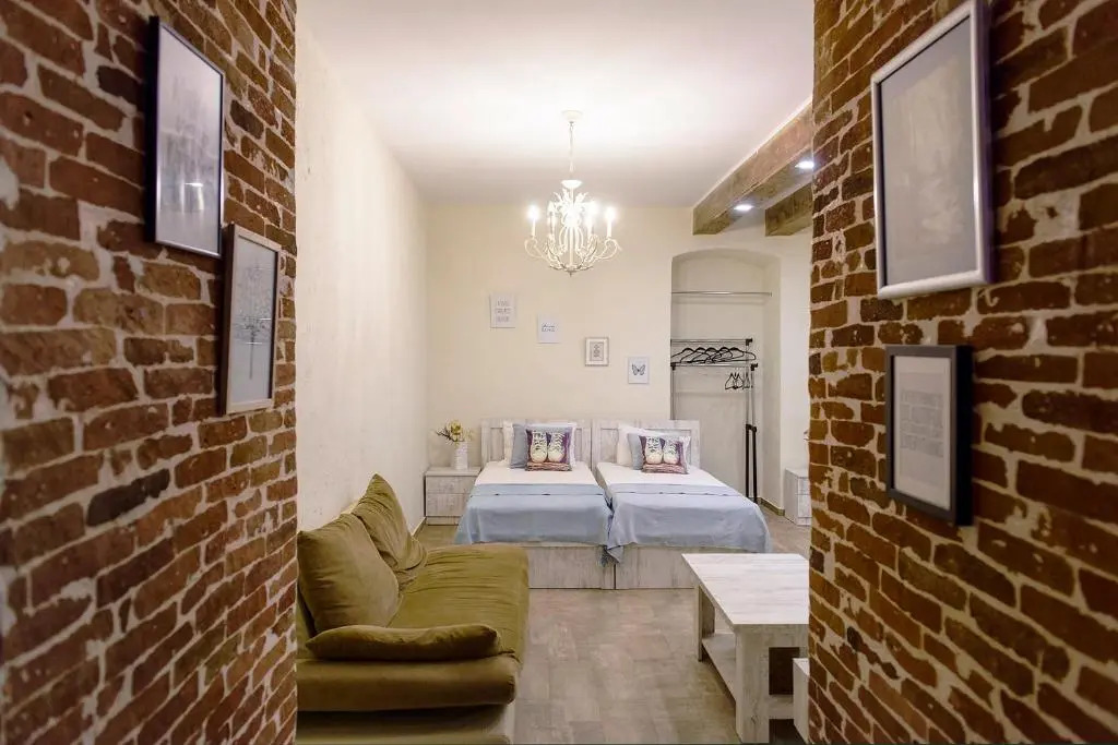 Quiet Authentic Courtyard House Old Tbilisi