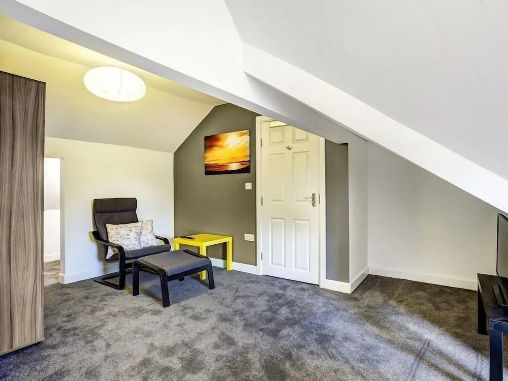 Townhouse PLUS @ 166 Edleston Road Crewe