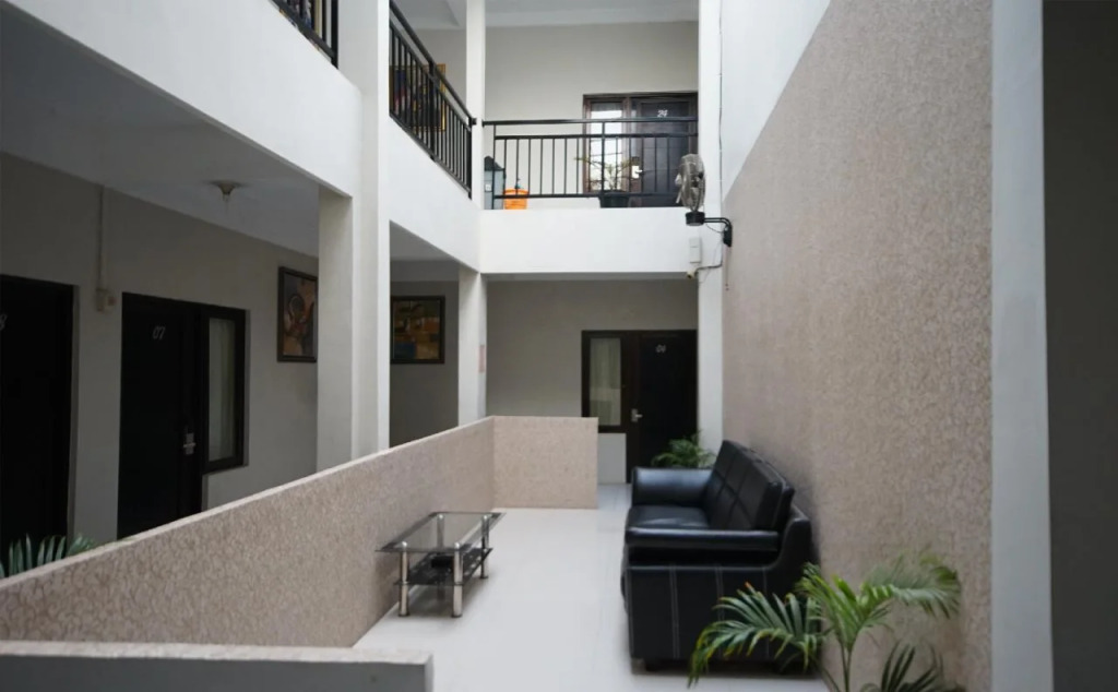 Dancenter Ilir Barar I Near Rumah Sakit Islam Siti Khadijah Formerly Maleo Hotel