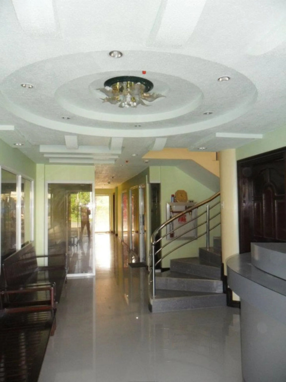 Voyagers Palace