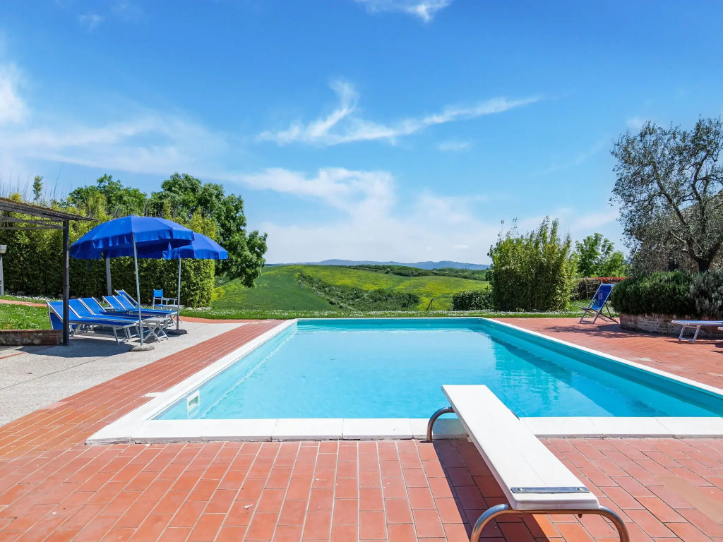 Typical Tuscan farmhouse with swimming pool and A/C