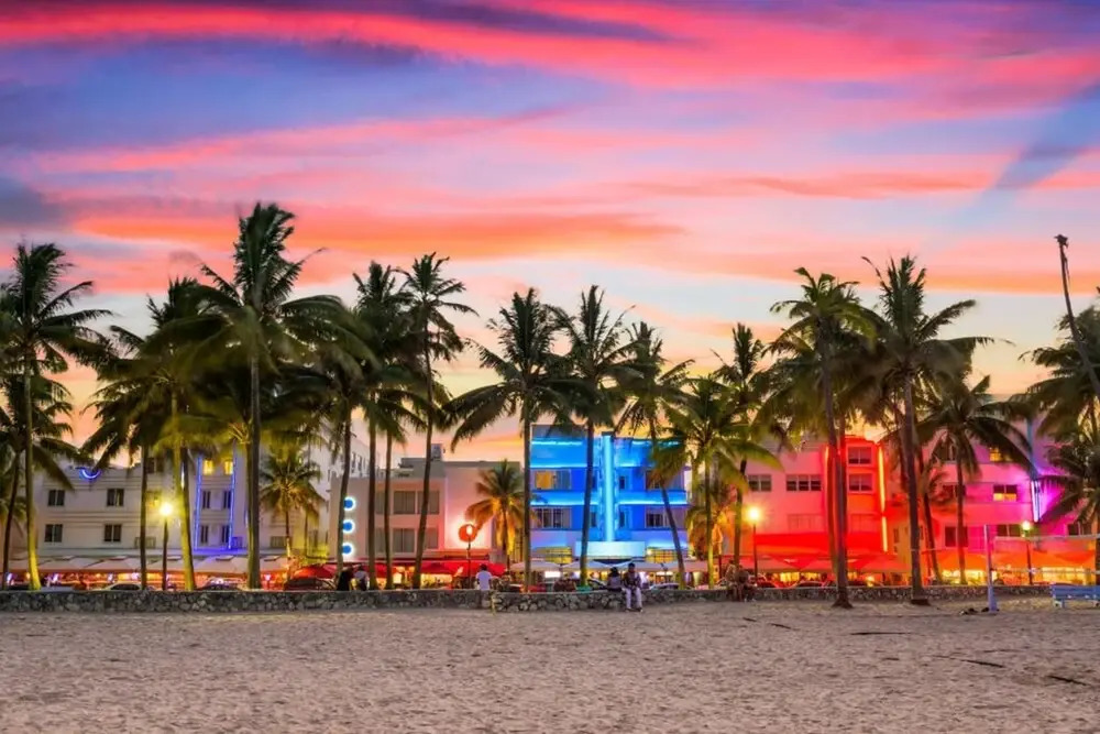 713 Miami Beach Apartments