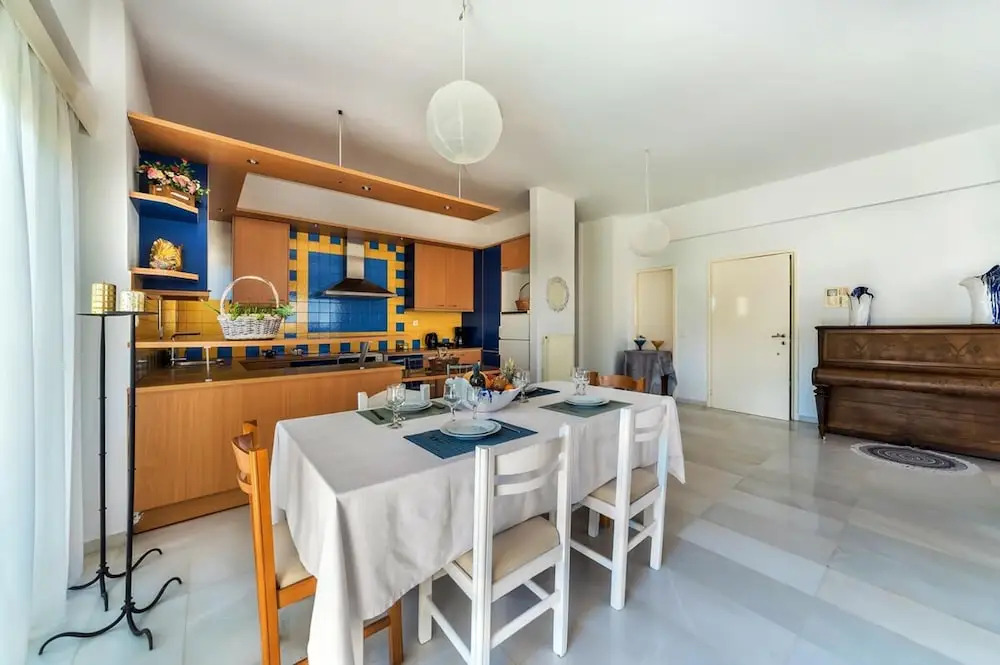 Marele Apartment by Cretan Houses