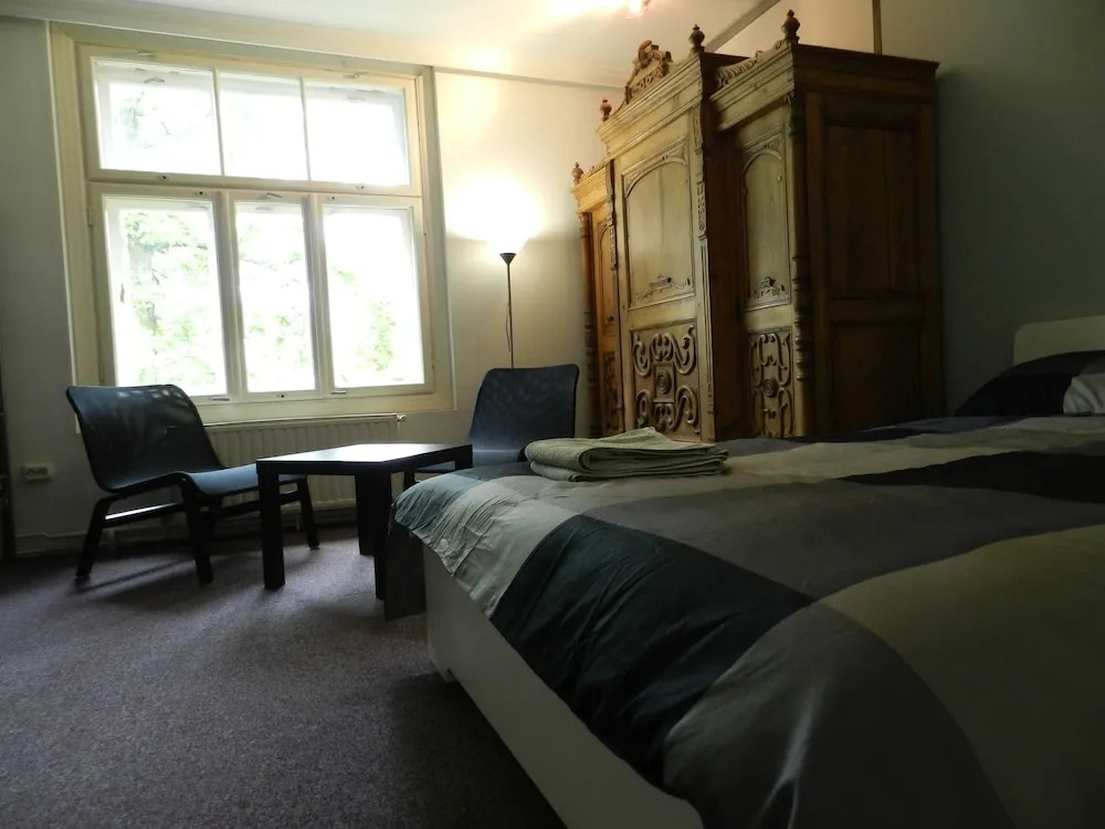 Good Mood Hotel