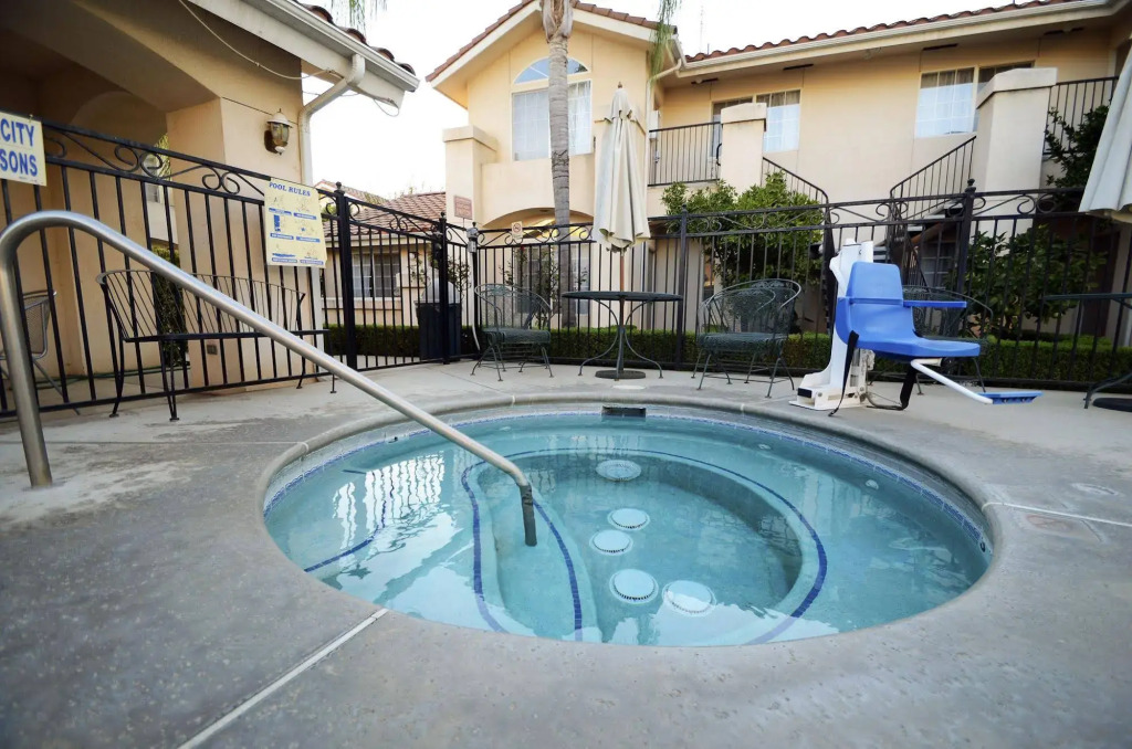 Garden Inn and Suites Fresno