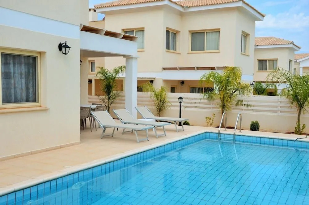 Anthorina Greco Villa