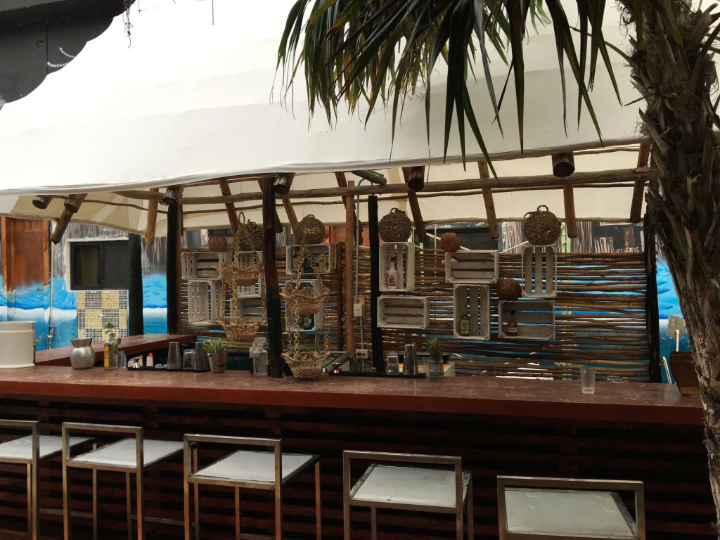 Lucky Traveler Hostel