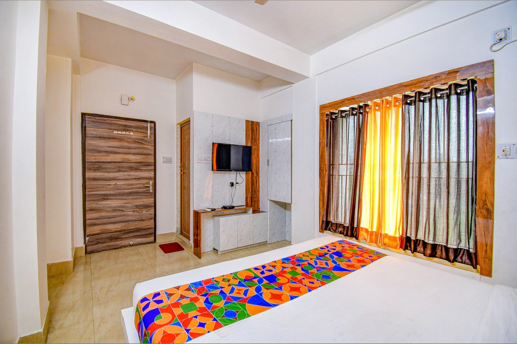 FabHotel New Dream Palace - Nr Acropilose Mall And Ruby Hospital
