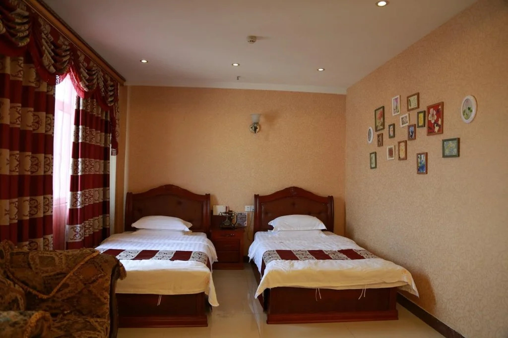 Home Inn (Shenyang Qingnian Street Renao Road)